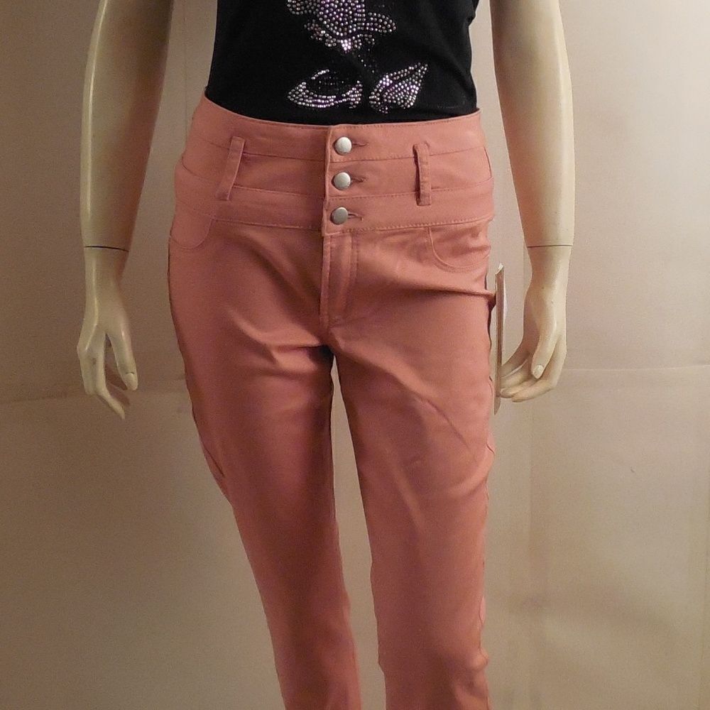 609030.....Tinsel Town Soft Stretch Ankle Crop Pants Size 10